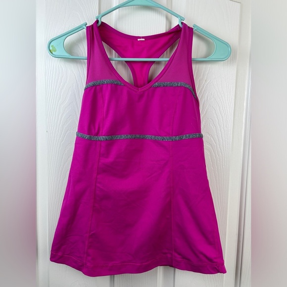 lululemon athletica Tops - Lululemon Pink Fuchsia Tank Top Size 4